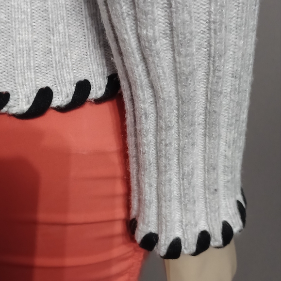 TRUTH by Republic NEW with tags Heather gray incredibly soft turtleneck sweater - Picture 3 of 10